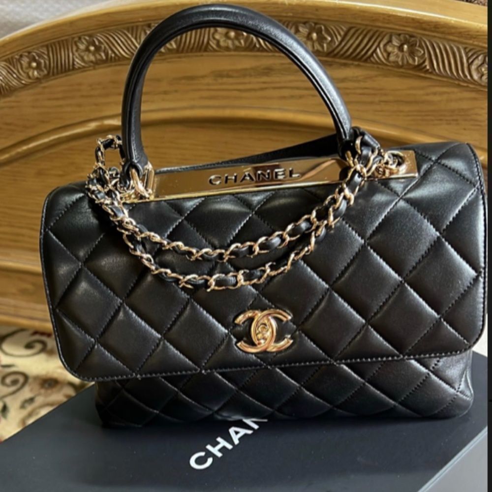 CHANEL Lambskin Quilted Small Trendy CC Dual Handle Flap Bag Black